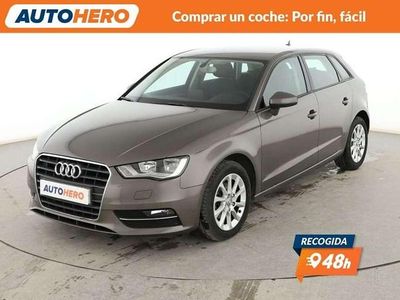 Usado Audi A3 Attraction 110 CV (80 kW) 2014 Gris Utilitario