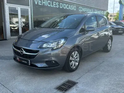 Usado Opel Corsa Color Edition 100 CV (73 kW) 2019 Gris / plata Utilitario
