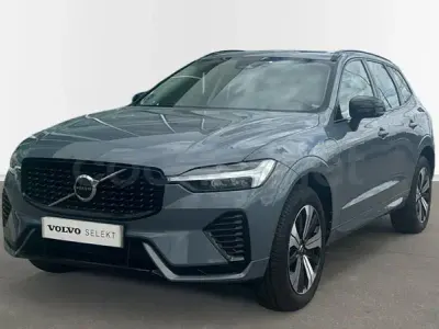 Usado Volvo XC60 Plus 350 CV (257 kW) 2023 Gris / plata SUV