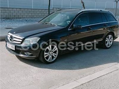 Usado Mercedes C200 136 CV (100 kW) 2010 Azul Familiar