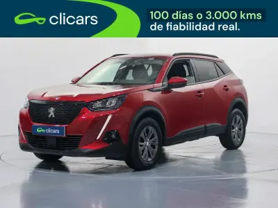 Usado Peugeot 2008 Style 100 CV (73 kW) 2021 Rojo SUV