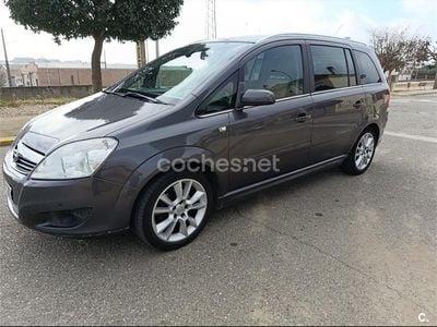 Gris / plata Usado 2009 Opel Zafira Cosmo Monovolumen | 4700 € (Precio justo)