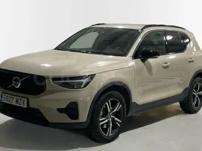 Usado Volvo XC40 Plus 163 CV (119 kW) 2025 Azul SUV