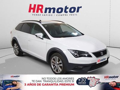 Usado Seat Leon 4Drive 150 CV (110 kW) 2018 Blanco Familiar