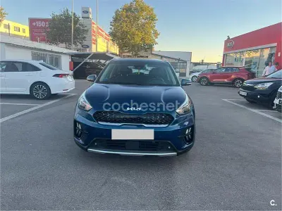 Usado Kia Niro 141 CV (103 kW) 2021 Azul SUV