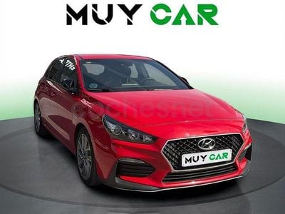 Usado Hyundai i30 N Line 120 CV (88 kW) 2019 Rojo Berlina