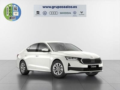 Blanco Nuevo 2025 Skoda Octavia Selection | 32.467 € (Precio justo)
