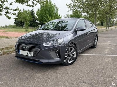 Usado Hyundai Ioniq 141 CV (103 kW) 2017 Gris / plata Utilitario