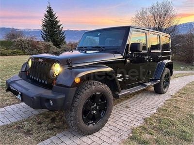 Usado Jeep Wrangler Unlimited Sahara 200 CV (147 kW) 2012 Negro SUV
