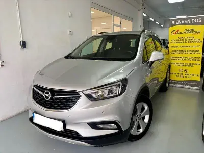 Usado Opel Mokka X Selective 136 CV (100 kW) 2017 Gris / plata SUV