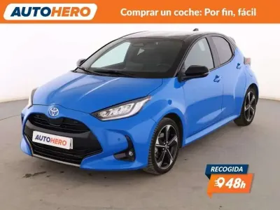 Usado Toyota Yaris Hybrid Style 131 CV (96 kW) 2025 Azul Berlina