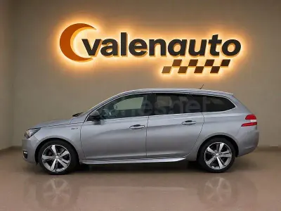 Usado Peugeot 308 SW GT-line 150 CV (110 kW) 2016 Gris / plata Familiar
