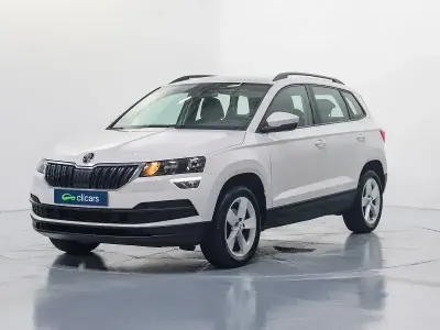 Usado Skoda Karoq Ambition 150 CV (110 kW) 2021 Blanco SUV