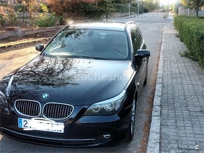 Usado BMW 530 235 CV (172 kW) 2009 Azul Familiar