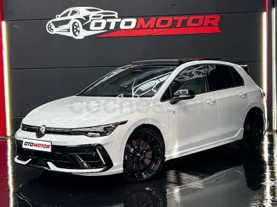 Usado VW Golf VIII R 333 CV (244 kW) 2026 Blanco Berlina