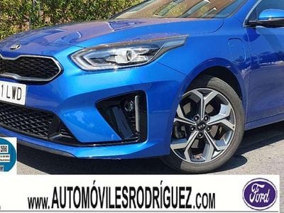 Usado Kia Ceed 141 CV (103 kW) 2022 Azul Utilitario