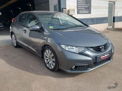 Usado Honda Civic Comfort 120 CV (88 kW) 2013 Beige Berlina