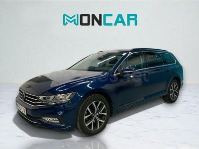 Usado VW Passat Executive 150 CV (110 kW) 2021 Azul Familiar