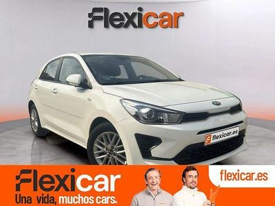 Usado Kia Rio 100 CV (73 kW) 2021 Blanco Berlina