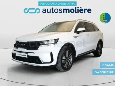 Usado Kia Sorento Plus 230 CV (169 kW) 2024 Gris / plata SUV