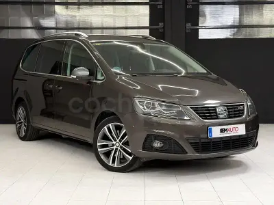 Usado Seat Alhambra 4Drive 177 CV (130 kW) 2021 Marrón Monovolumen