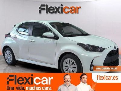 Usado Toyota Yaris Hybrid Business Edition 116 CV (85 kW) 2022 Blanco