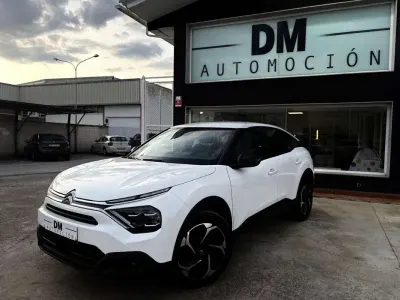 Usado Citroën C4 Feel 131 CV (96 kW) 2023 Blanco SUV