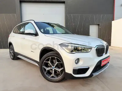 Usado BMW X1 Comfort Edition 150 CV (110 kW) 2015 Blanco SUV