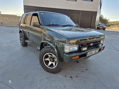 Usado Nissan Terrano 125 HP (91 kW) 2002 Verde SUV