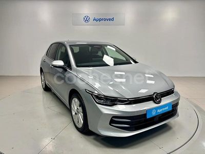 Gris / plata Nuevo 2025 VW Golf VIII Match Berlina | 37.900 € (Precio justo)