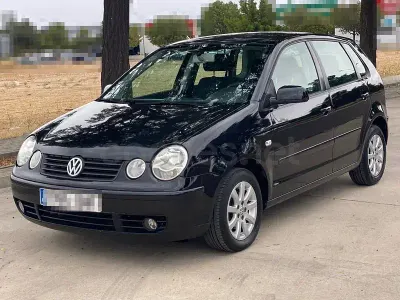 Usado VW Polo Trendline 100 CV (73 kW) 2005 Negro Utilitario