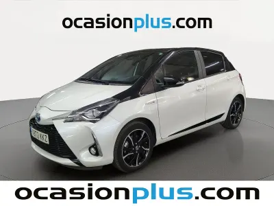 Używany Toyota Yaris Hybrid 100 KM (73 kW) 2018 Biały Hatchback