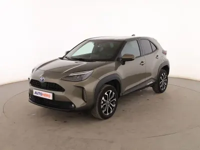 Usado Toyota Yaris Cross Active 116 CV (85 kW) 2023 Verde SUV