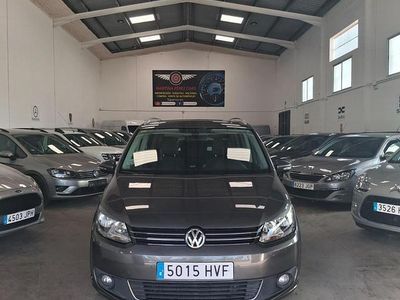 Usado VW Touran Advance 105 CV (77 kW) 2014 Gris Monovolumen