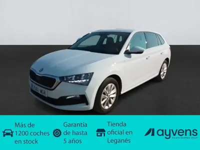 Usado Skoda Scala Ambition 95 CV (69 kW) 2023 Blanco Utilitario