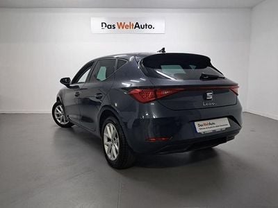 Gris Usado 2025 Seat Leon Style | 21.990 €