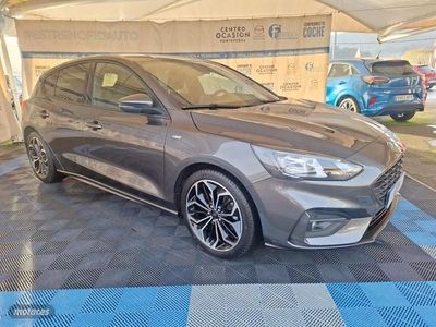 Usado Ford Focus ST-Line 125 CV (91 kW) 2022 Gris Berlina