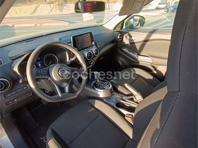 Usado Nissan Juke Acenta 114 CV (83 kW) 2021 Gris / plata SUV