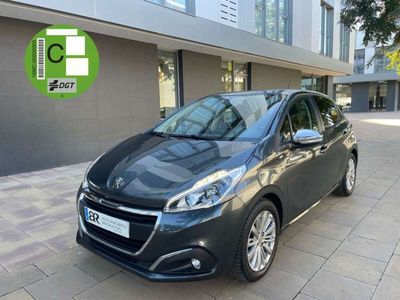 usado Peugeot 208 1.2 PureTech Style 82