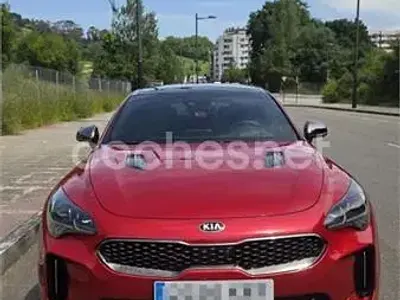 Usado Kia Stinger GT-Line 200 CV (147 kW) 2018 Rojo Utilitario