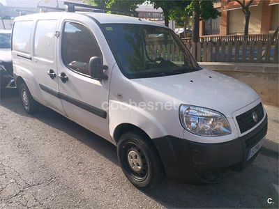 Usado Fiat Doblò Dynamic 70 CV (51 kW) 2009 Blanco Monovolumen