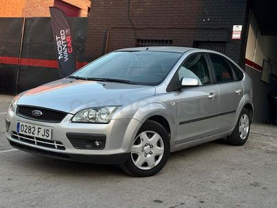 Usado Ford Focus Business Edition 100 CV (73 kW) 2007 Gris / plata Berlina