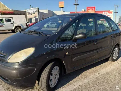 Usado Citroën Xsara Picasso Exclusive 110 CV (80 kW) 2007 Azul Monovolumen