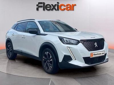Usado Peugeot 2008 Allure 131 CV (96 kW) 2023 Blanco SUV