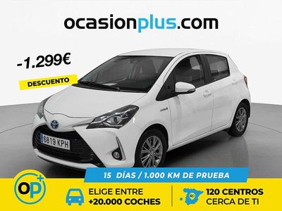 Usado Toyota Yaris Hybrid Active 100 CV (73 kW) 2018 Blanco