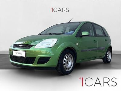 Usado Ford Fiesta Futura 68 CV (50 kW) 2008 Verde Utilitario