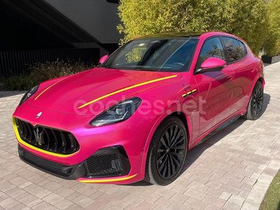 Rosa Nuevo 2025 Maserati Grecale SUV | 349.900 €