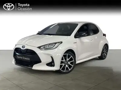 Usado Toyota Yaris Style 116 CV (85 kW) 2022 Blanco Utilitario