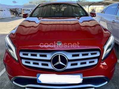 Rojo Usado 2017 Mercedes GLA200 Urban SUV | 20.200 € (Un poco caro)