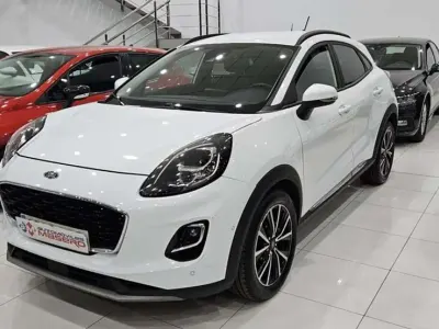 Usado Ford Puma Titanium 124 CV (91 kW) 2021 Blanco SUV